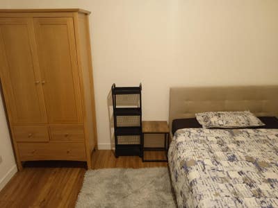 One Room Available for girl  Main Photo