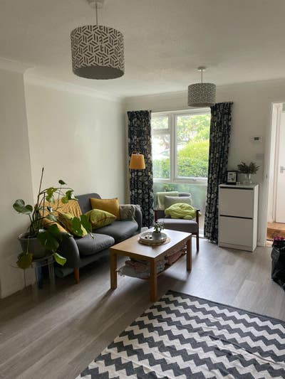 Double Room to let in warm lovely 2 Bed House Main Photo