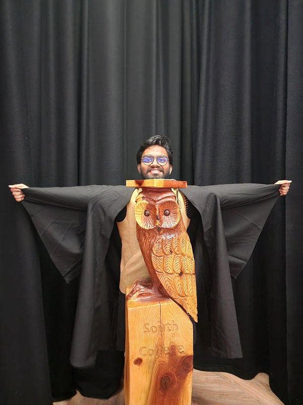 I am a professional male aged 25. I am lookin... Main Photo