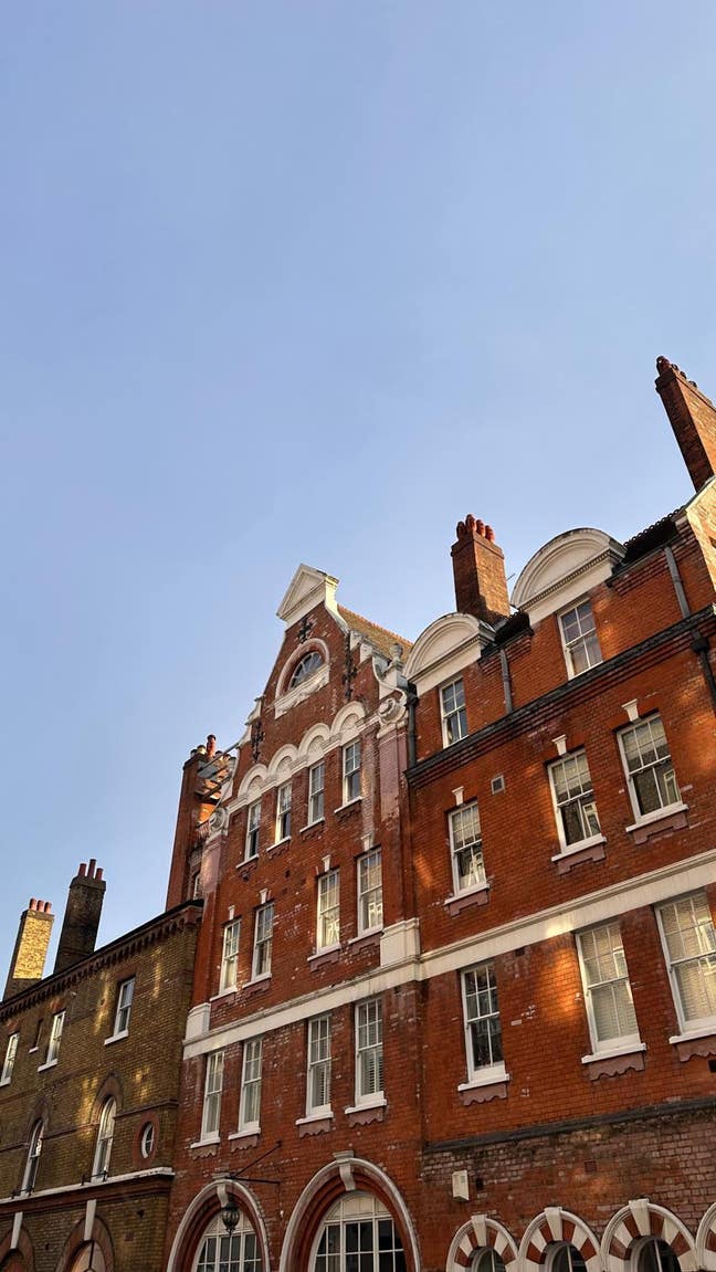 Double room available in Victorian Fire House Main Photo
