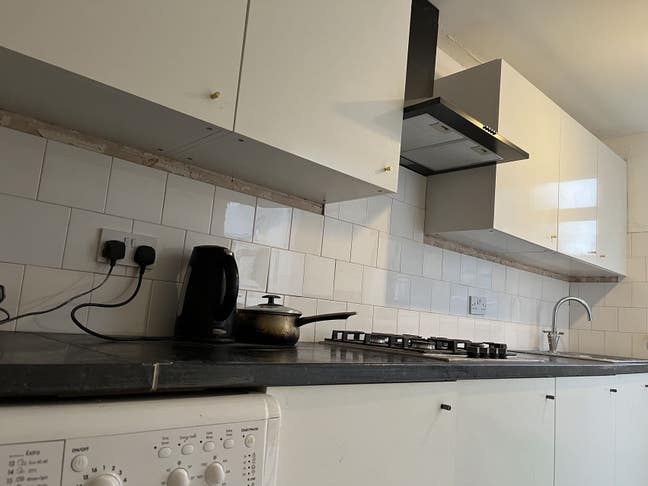 Single room with toilet and basins in barkingrent  Main Photo