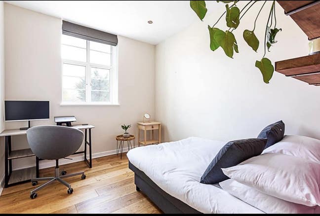 Beaut Double En-Suite in Mile End *All Bills Incl* Main Photo