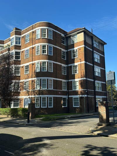 Spacious three bedroom apartment  Main Photo