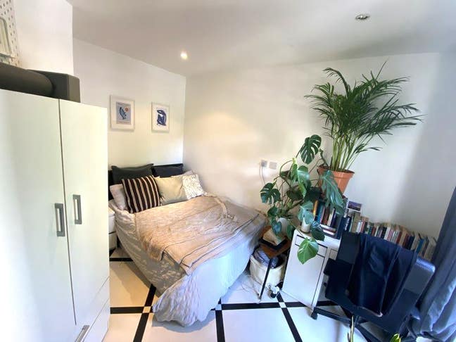 From 31.3 Room W/Private Balcony! Modern 3 Bedroom Main Photo