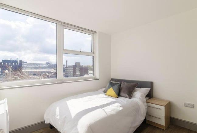 *Co-Working Lounge Flatshare in City Centre* Main Photo
