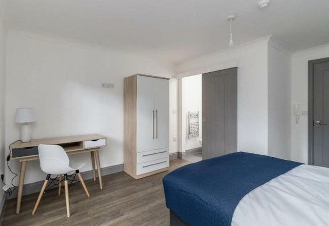 *Bills Included Flatshare Main Photo