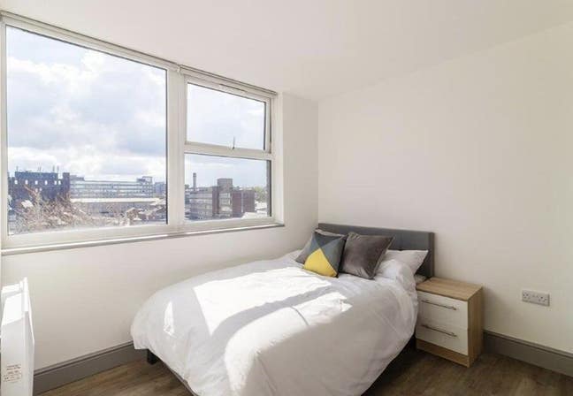 *Bills Included Flatshare Main Photo
