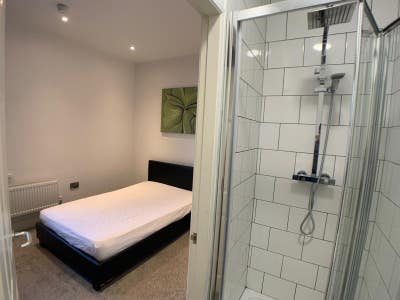 🌟 Modern Ensuite Room – Perfect for Professionals Main Photo
