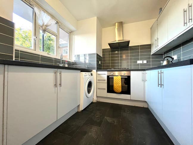 🐬ZONE 1-Last Double Room in Whitechapel🔥 Main Photo