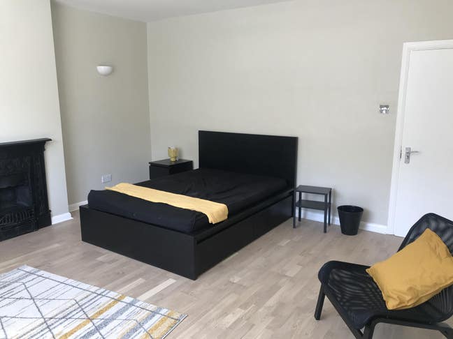 Extra Large Double Room Available in SE27 Main Photo