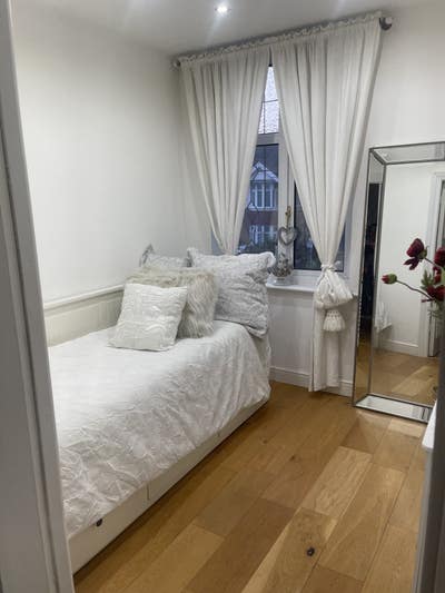 🏠 Room for Rent in Family Home Main Photo