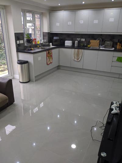 King Size Ensuit  Room with Bills &pound;1100 Main Photo