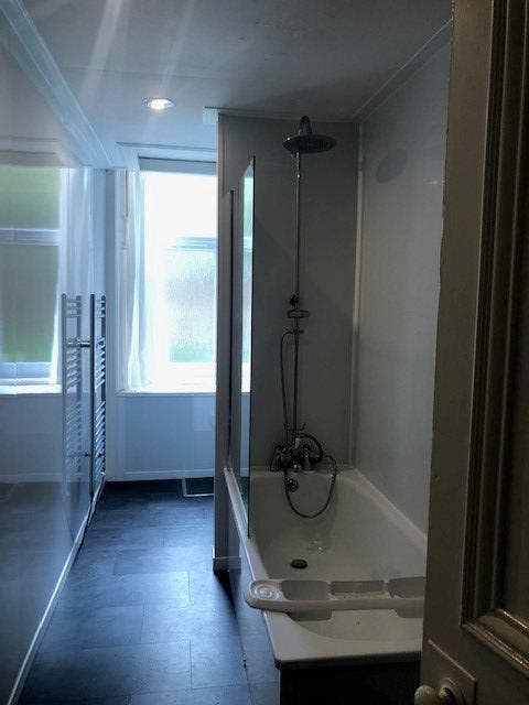 1x  double room Kersland St - All bills inc Main Photo