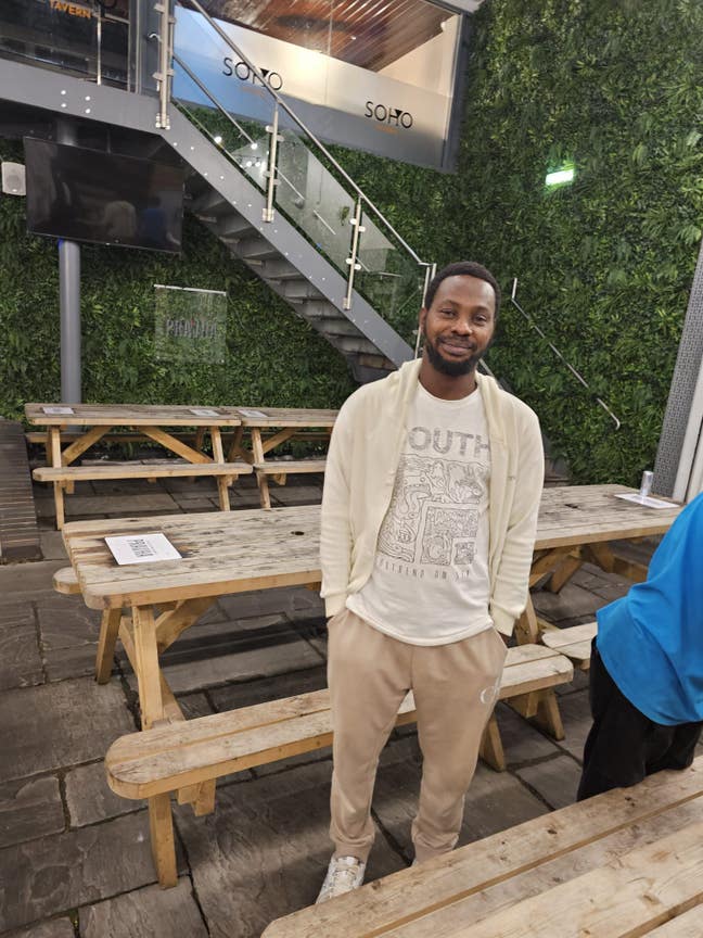 Professional Male seeks a double room Main Photo