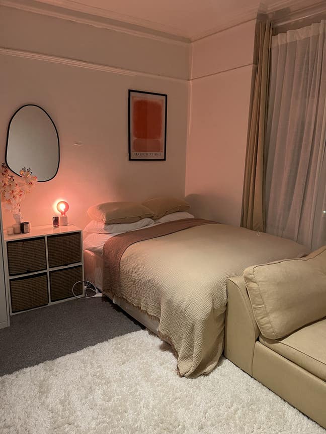 Large Room Willesden Green/5Mins from the Station  Main Photo