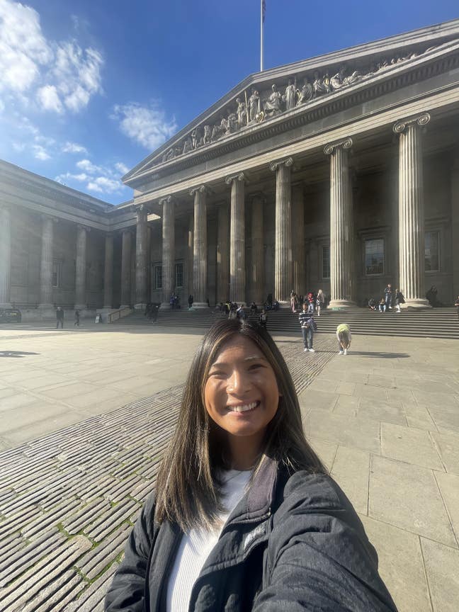 Sandy needs a room!  Main Photo