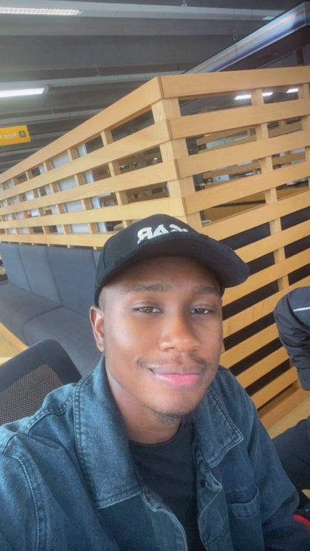 Easygoing and sociable, I enjoy good conversa... Main Photo