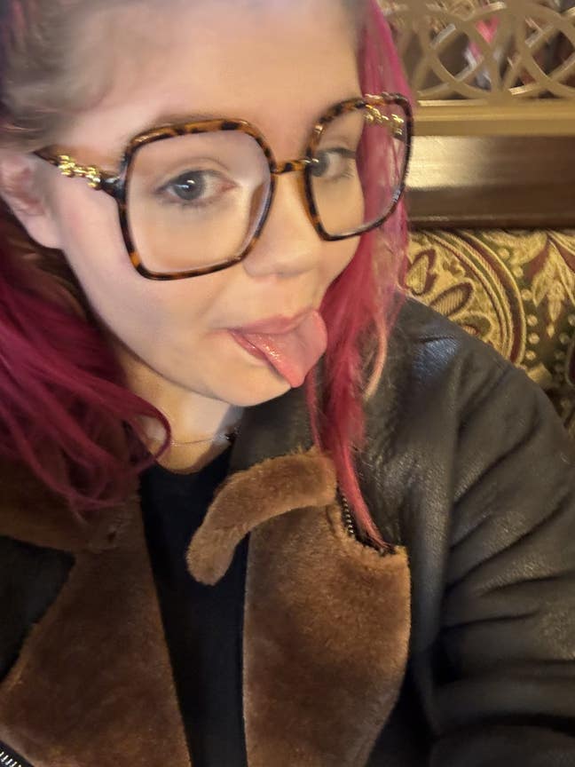 Looking for room Main Photo