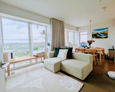 Bright & Modern Two Bed in Kings Cross. Short let  Main Photo