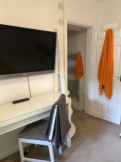 Immaculate with Ensuite Bills & Wifi From &pound;138pw Main Photo