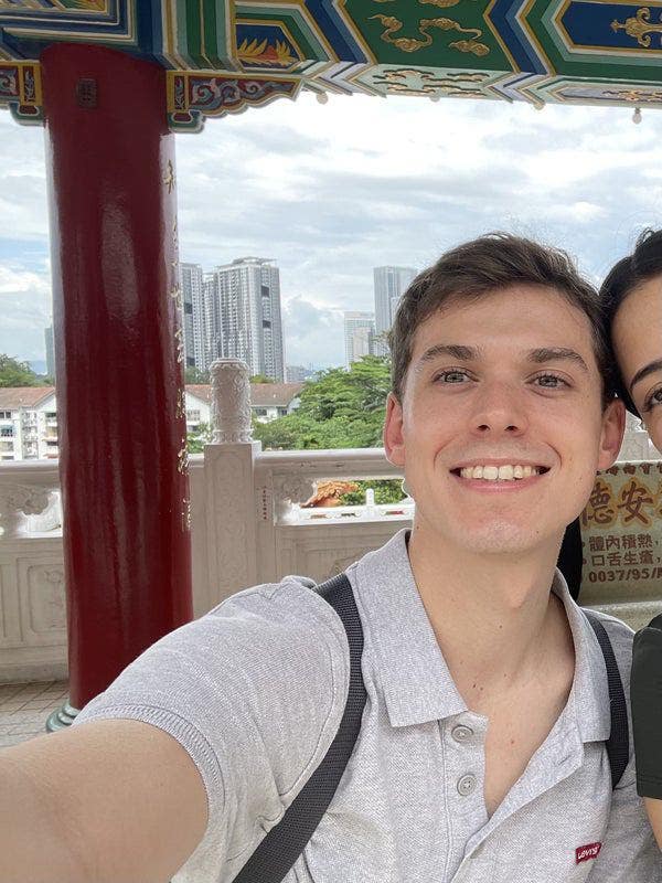 Miguel - Dutch/Spanish - Looking for Room North L. Main Photo