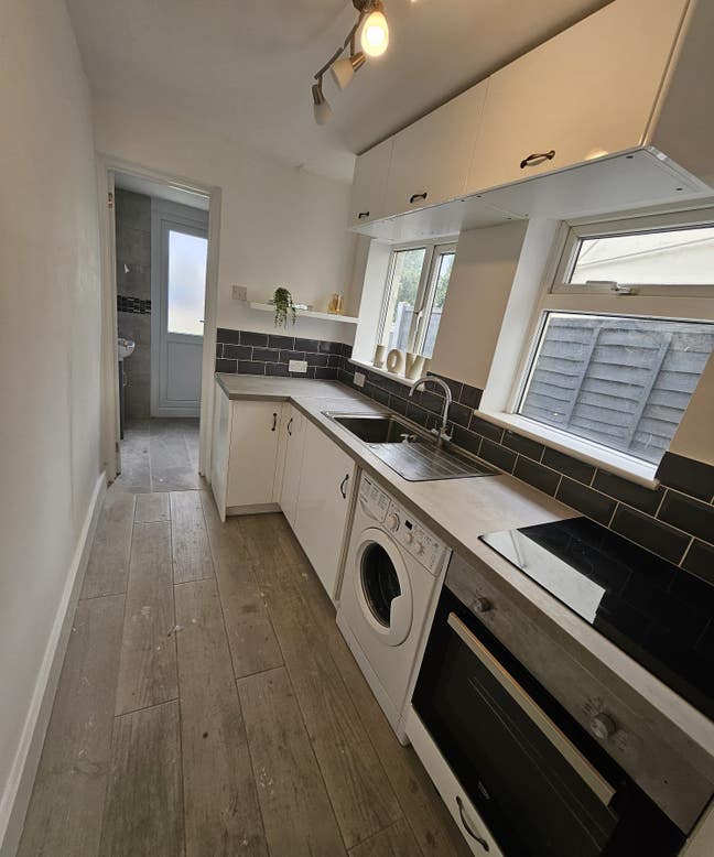 3/4 bedroom and 3 bathroom house house available   Main Photo