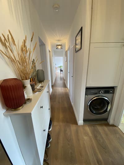 Newly refurbished large room in lovely apartment  Main Photo