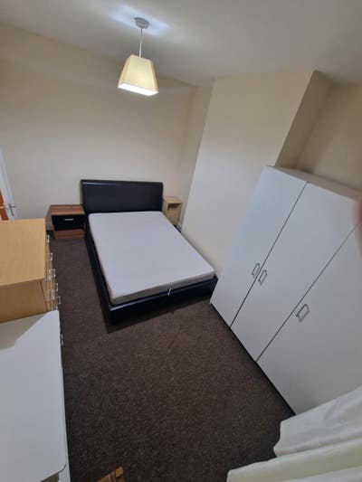 Rent Main Photo