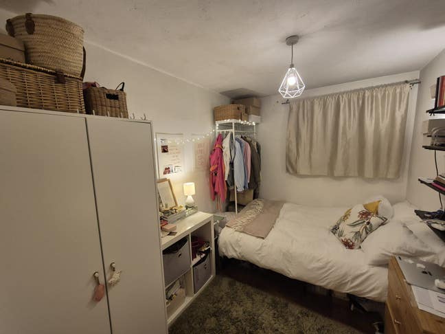 Cozy double Bedroom Victoria Park Main Photo