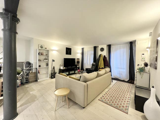 Large Double Room in 2 Bed Flat Main Photo
