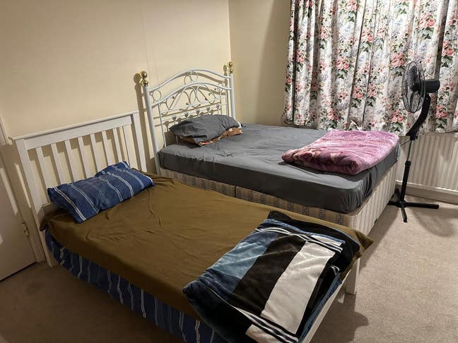 Accommodation available for one male . Main Photo