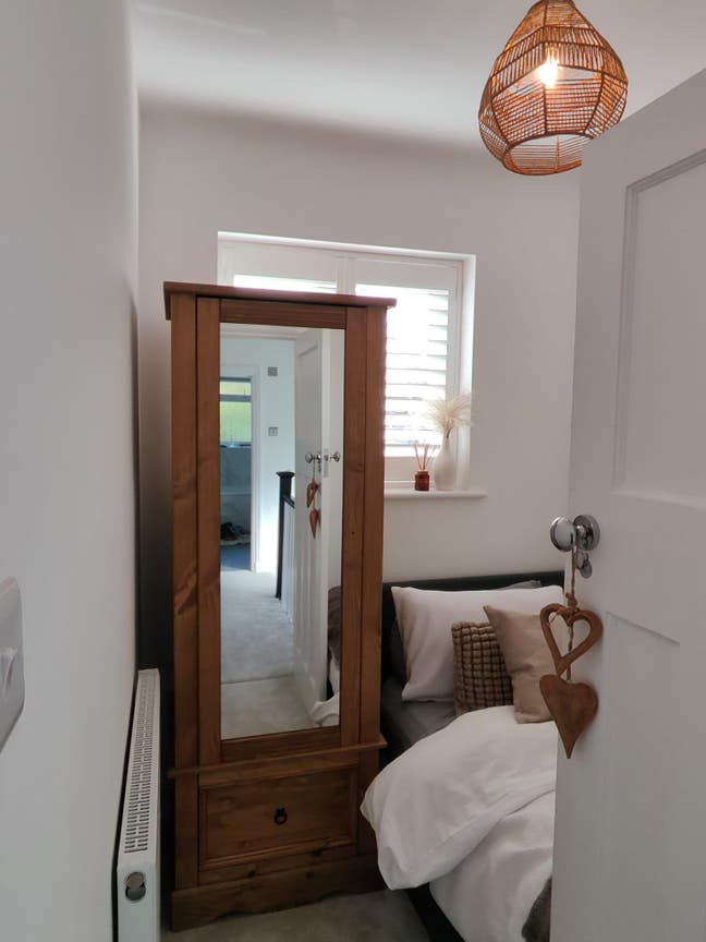 Hybrid Worker!Monday- Friday*** modern Single Room Main Photo