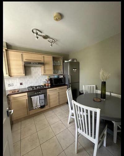 Modern Single Room  Main Photo