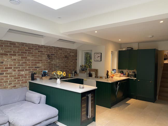 Fulham - Double Bedroom and Private Living Room Main Photo