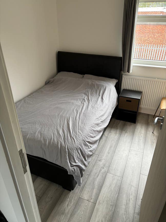 Small Double Room To Rent (New Addington) Main Photo