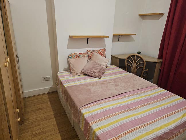 ** Stratford ** Large Double Room  Main Photo