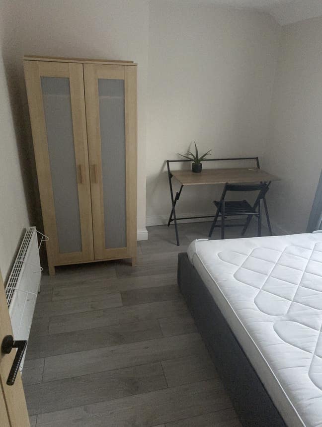 Looking for a lodger-£600 PLUS electric and gas  Main Photo