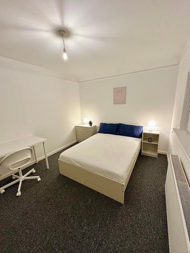 LAST Double Room 30 Mins From Central London! Main Photo