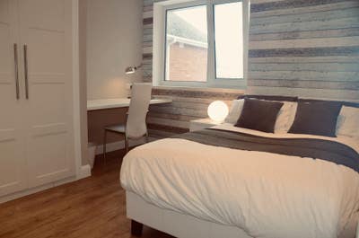 Double Bedroom Modern House - Bills Included Main Photo