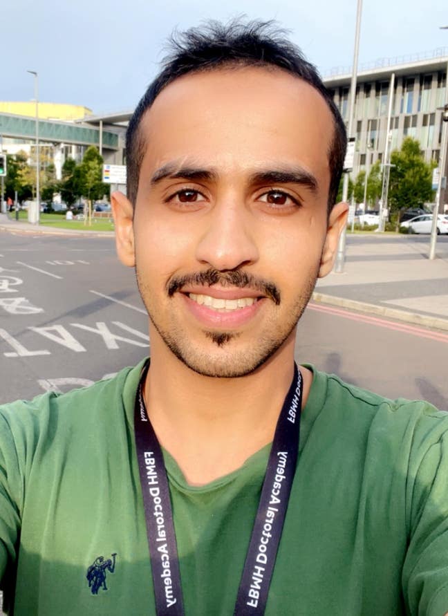 Professional Male seeks a single or double room Main Photo