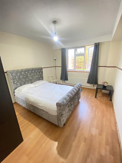 Master Bedroom luxury private flat  Main Photo