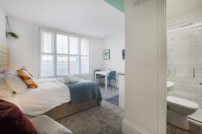 High End Eco Friendly Rooms for Rent in Folkestone Main Photo