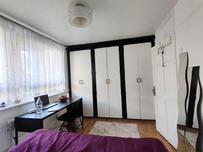 Lovely bright, big double room Main Photo