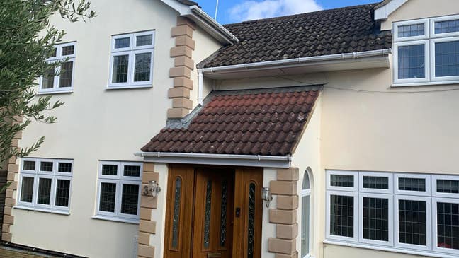 Rooms In Spacious house available from August 23rd Main Photo