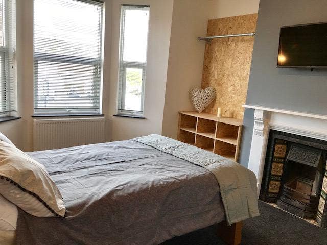 Room Let, Alphington Road, Exeter Main Photo