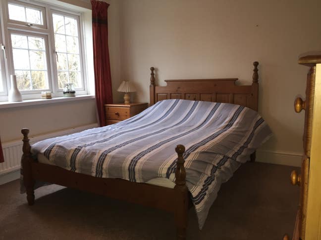 Double bedroom in large detached house nr A1/A14jn Main Photo