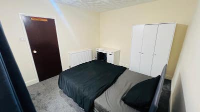 Double room available in wellingborough Main Photo