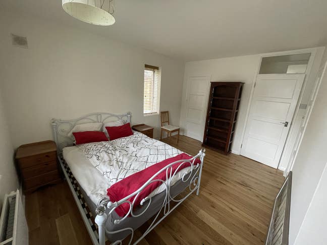 Spacious furnished double in Ham/Richmond Main Photo