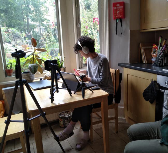 Looking for a homey home in London Main Photo