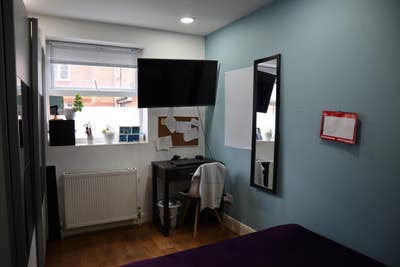 Double room in a flat 3 minutes from Crystal palac Main Photo